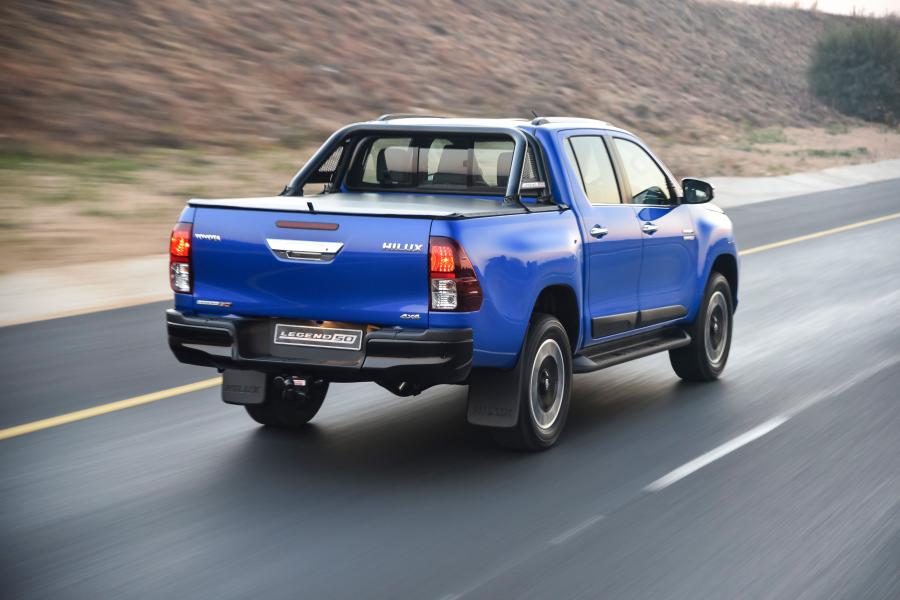  Toyota Hilux Legende 50 Double Cab 2019 года  (ZA) (фото 19 из 43)